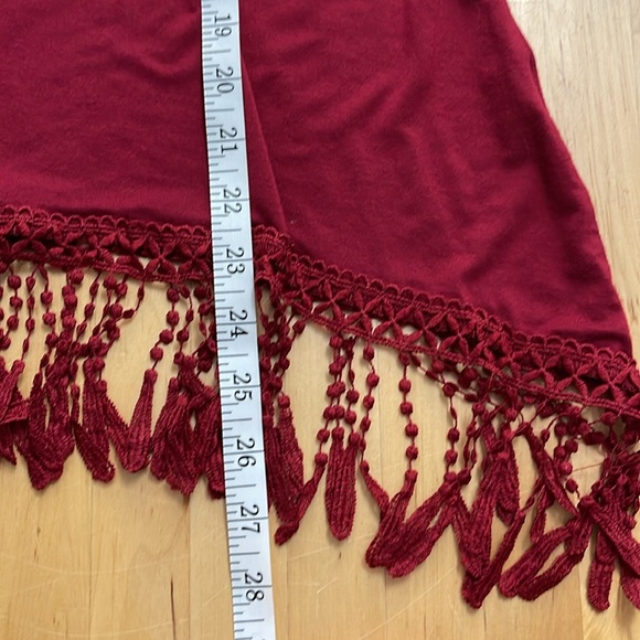 STEM & VINE CROCHET BELL SLEEVE TUNIC TOP Maroon Sz M FRINGE SHARK-MOUTH HEM - Picture 7 of 9